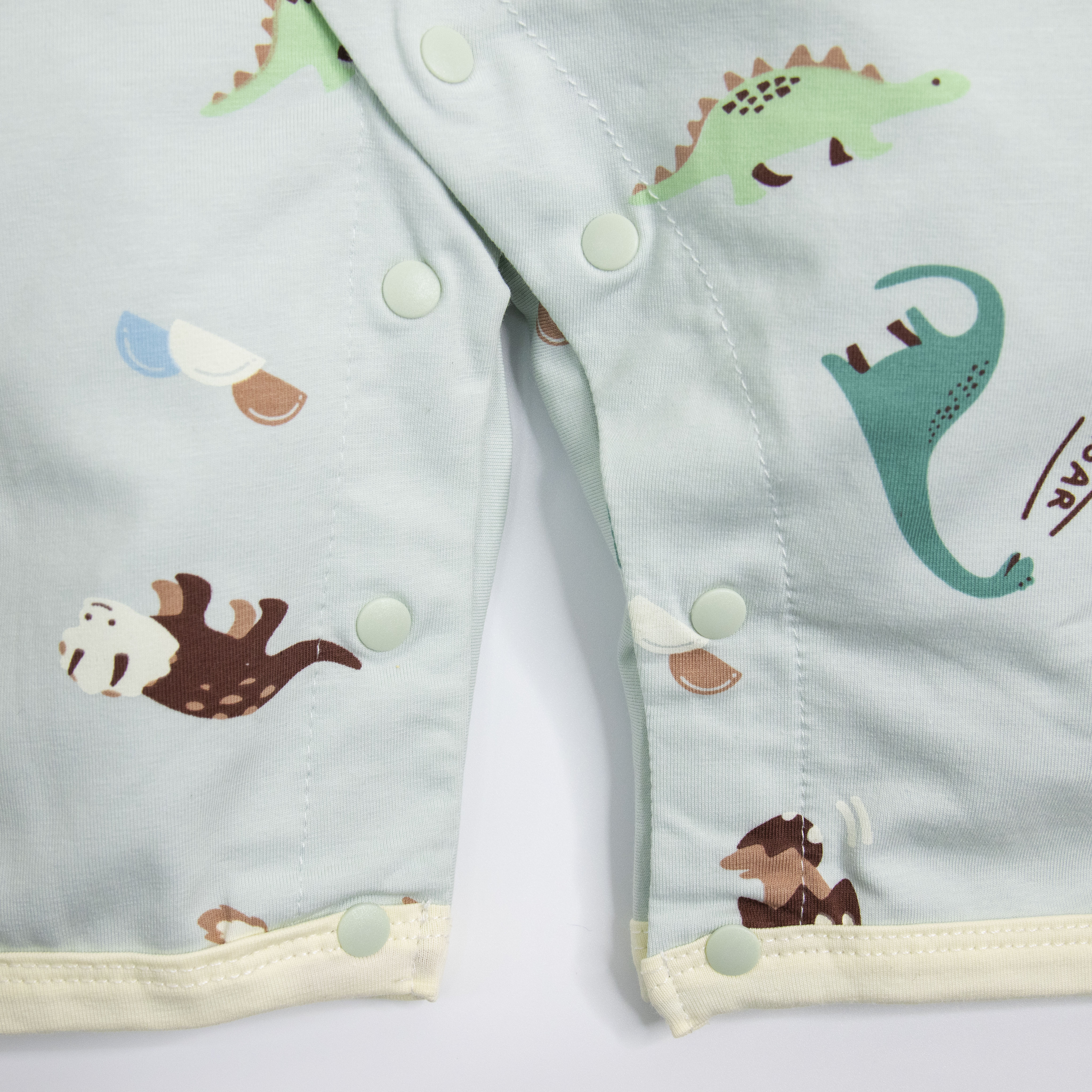 【JB1002】恐龍樂園。霜柔棉長袖開襟連身衣/爬服