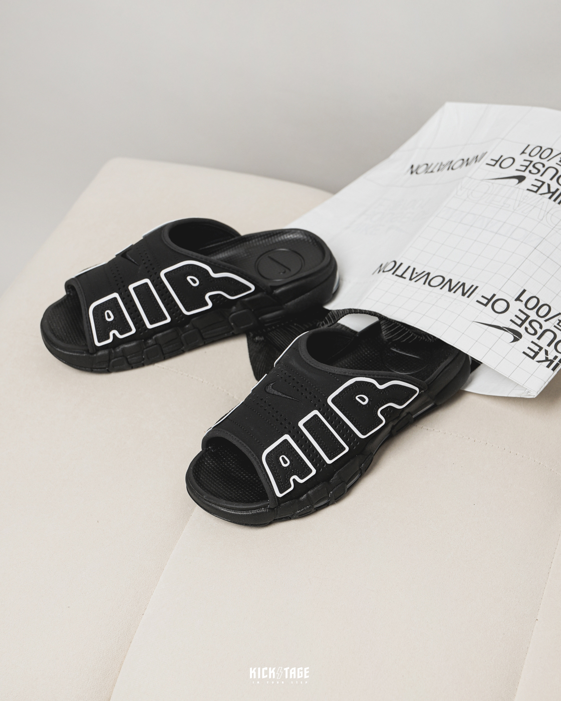 **特價商品售出不退換**男女鞋 NIKE AIR MORE UPTEMPO SLIDE 大AIR 黑白 運動 氣墊拖鞋 休閒拖鞋【FD5983-001】25SALE