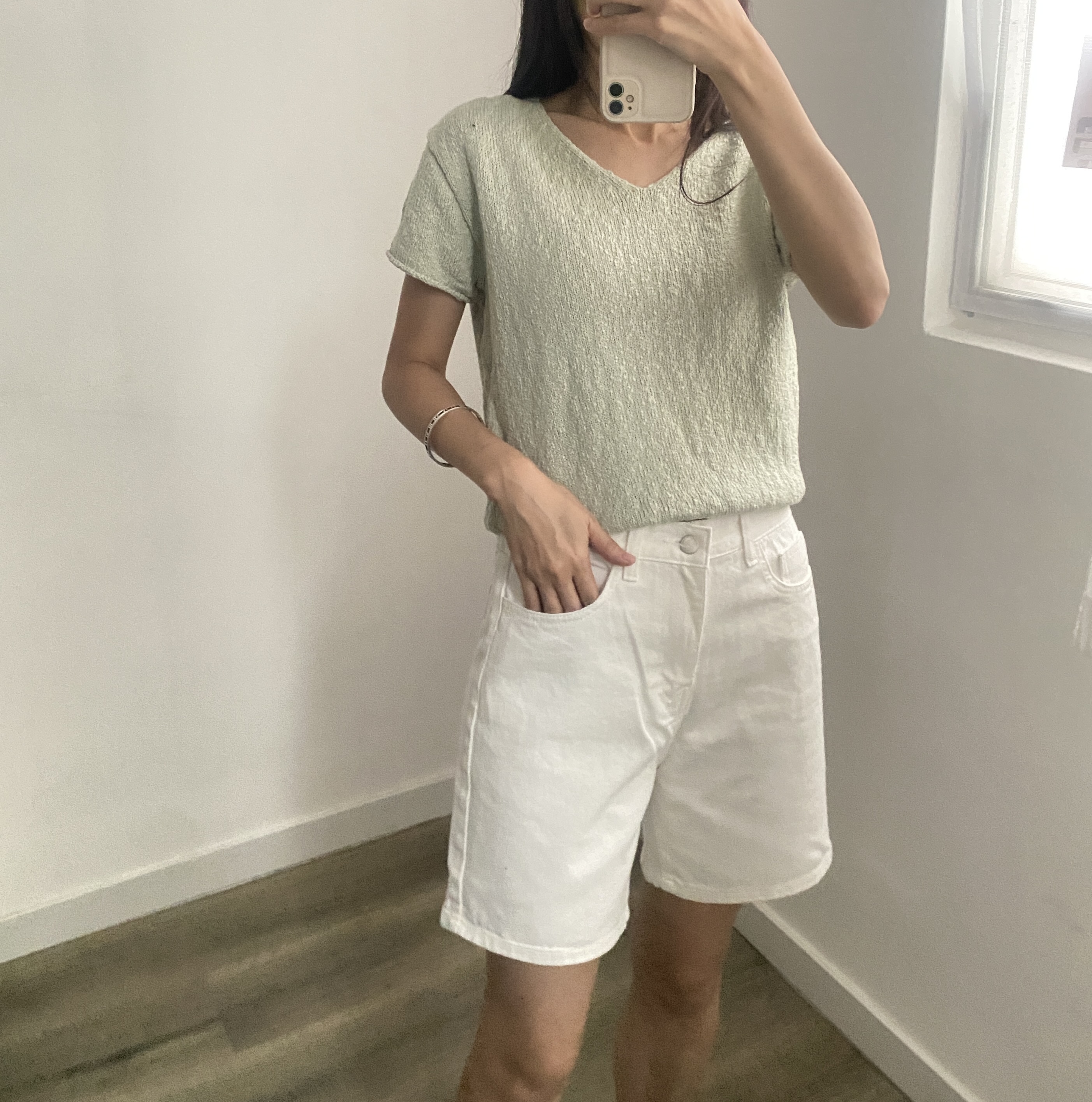 𝑺𝑨𝑳𝑬 S only 春夏簡單款兩色短褲