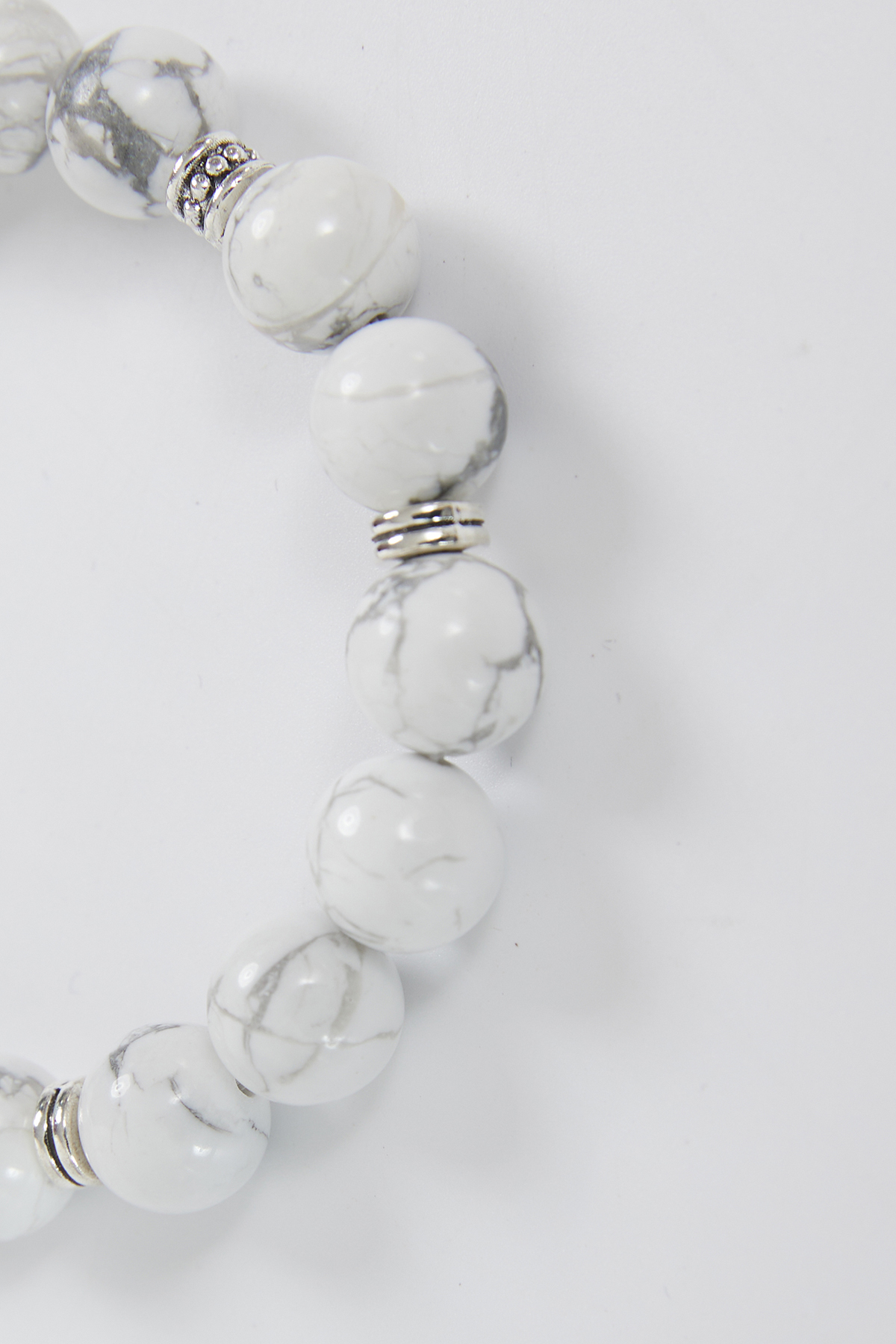 Lucky Clover White Turquoise Bead Bracelet｜White｜Hong Kong Original Design