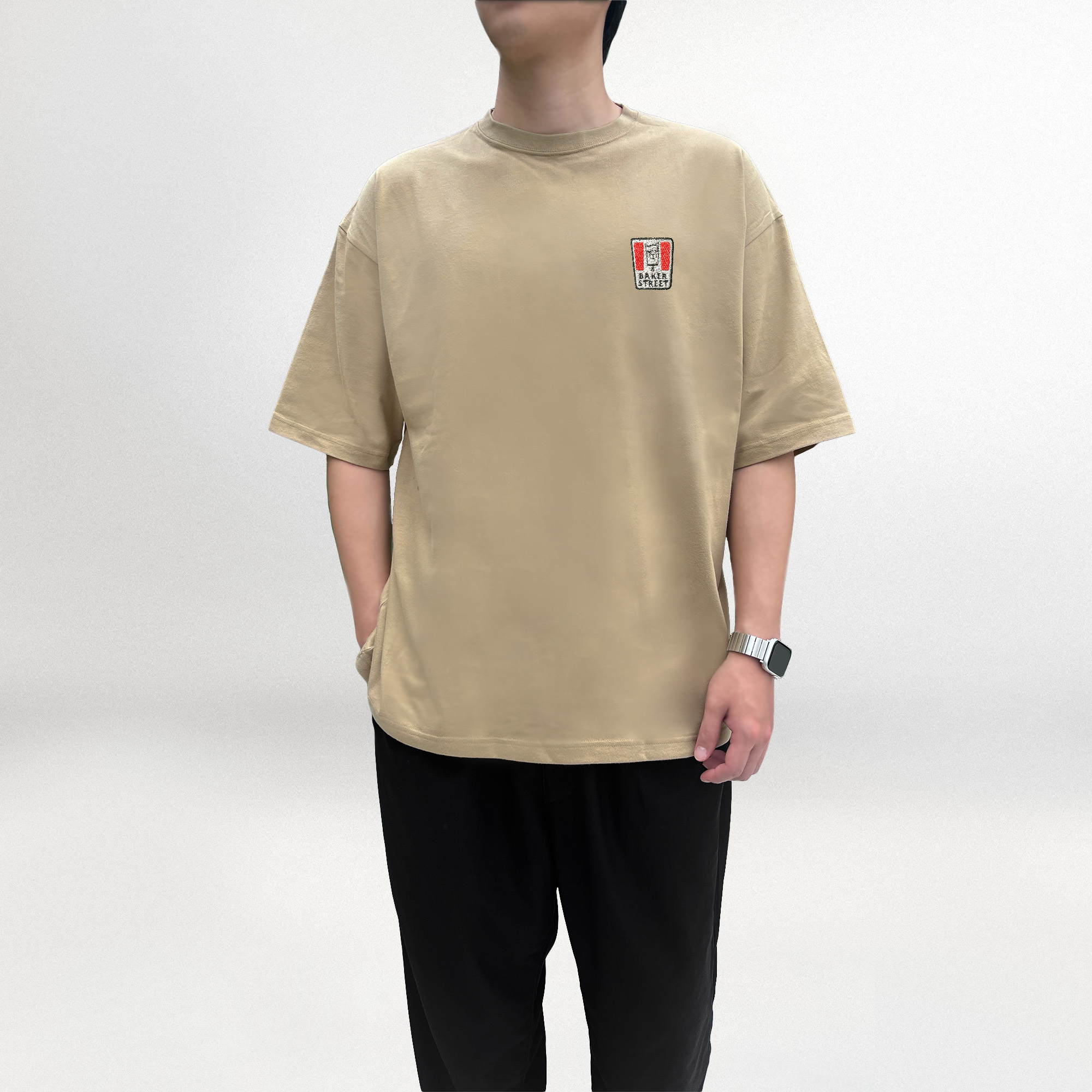 Embroidery-蛋塔爺爺駝 刺繡  寬版落肩  短T