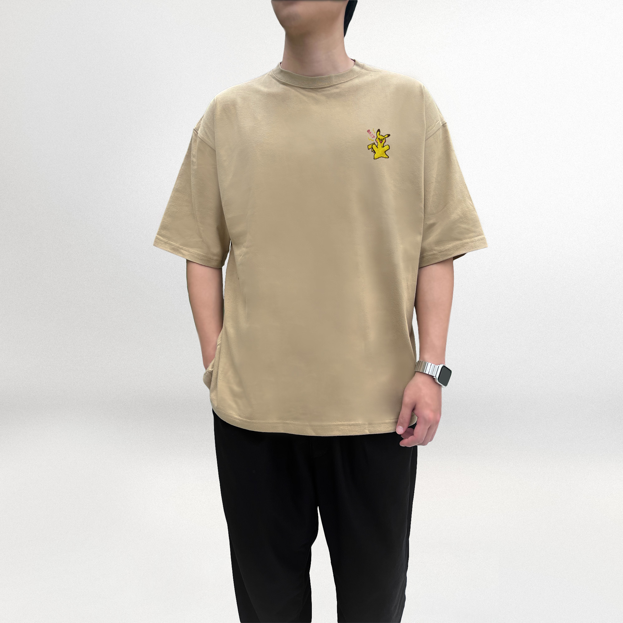 Embroidery-皮卡駝 刺繡  寬版落肩  短T