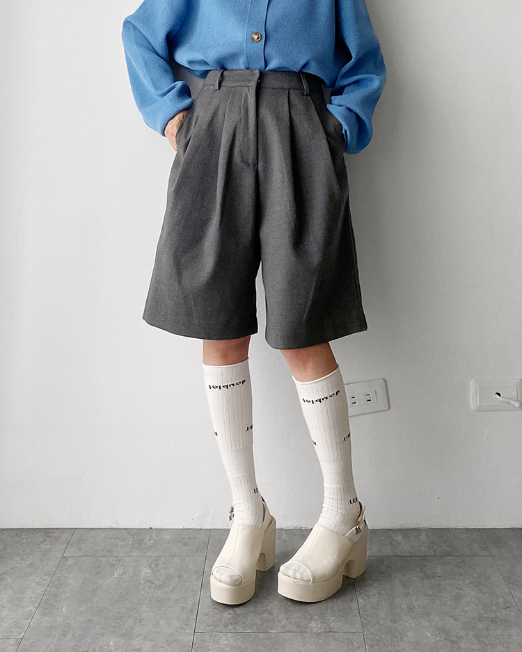 MFS-2494 毛呢打褶五分褲