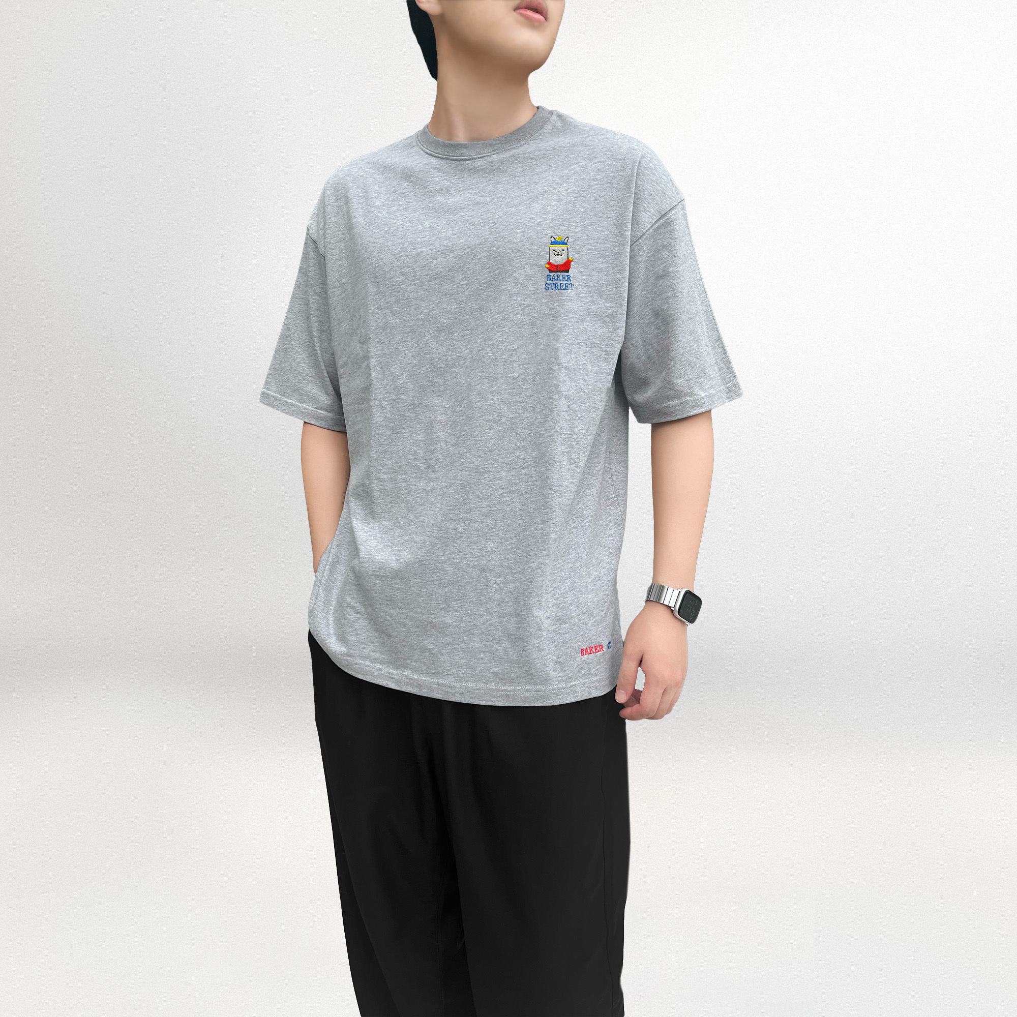 Embroidery-南方四賤駝 刺繡  寬版落肩  短T