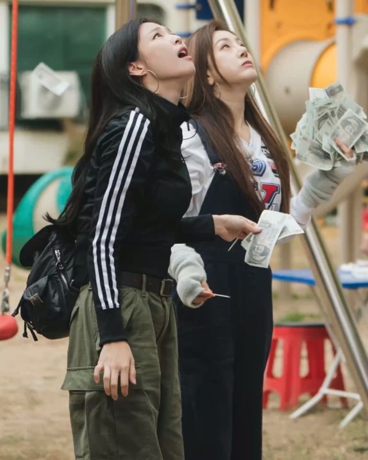 LOTSYOU -NOSTALGIA CHUBBY BACKPACK (WHITE)