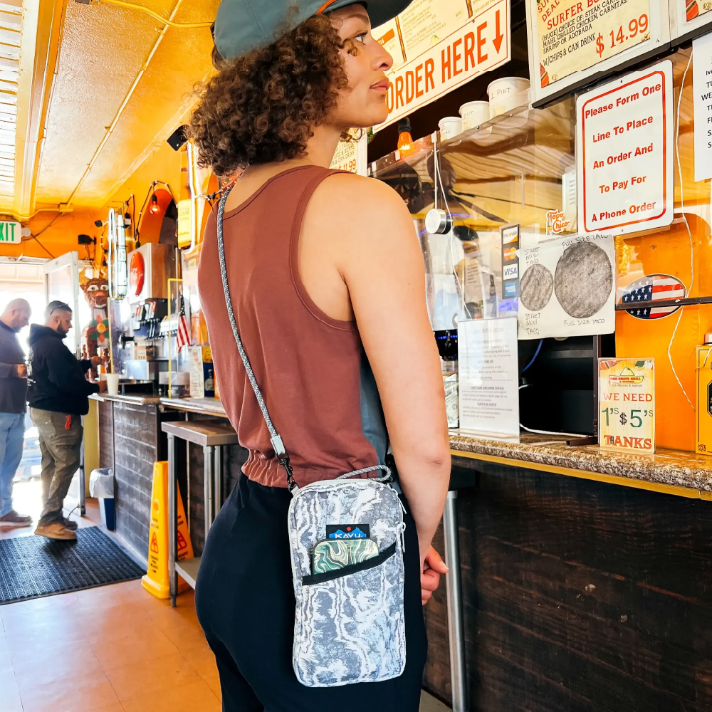 KAVU Essential Case 拉鍊斜背包-K9297