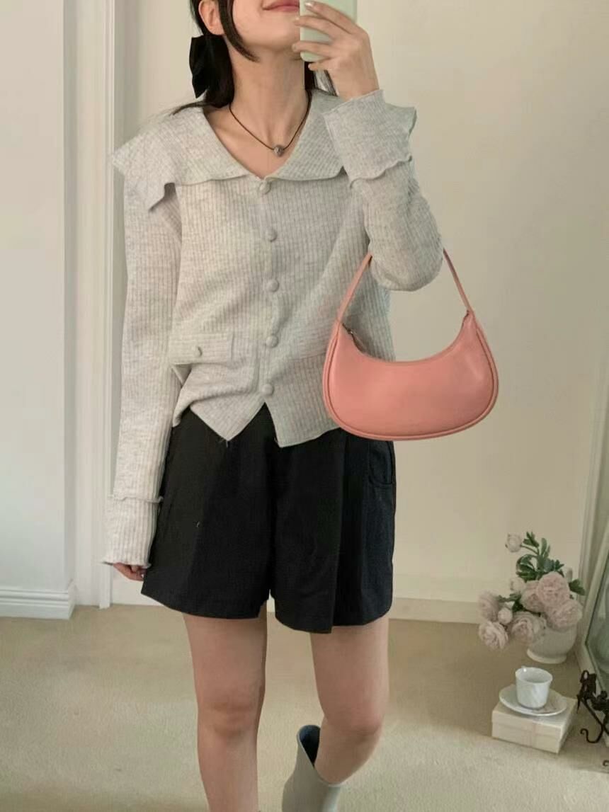 大方領針織上衣