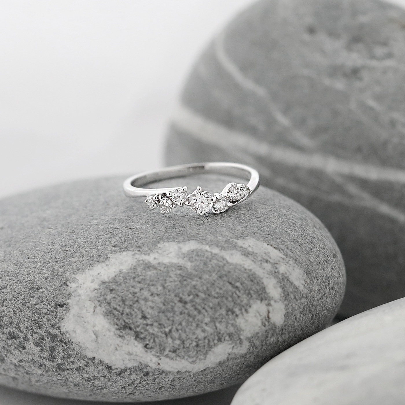 愛有所倚 — 30分鑽石戒指