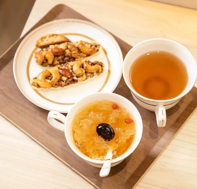 越悅穆髮美學館 養身茶 點心