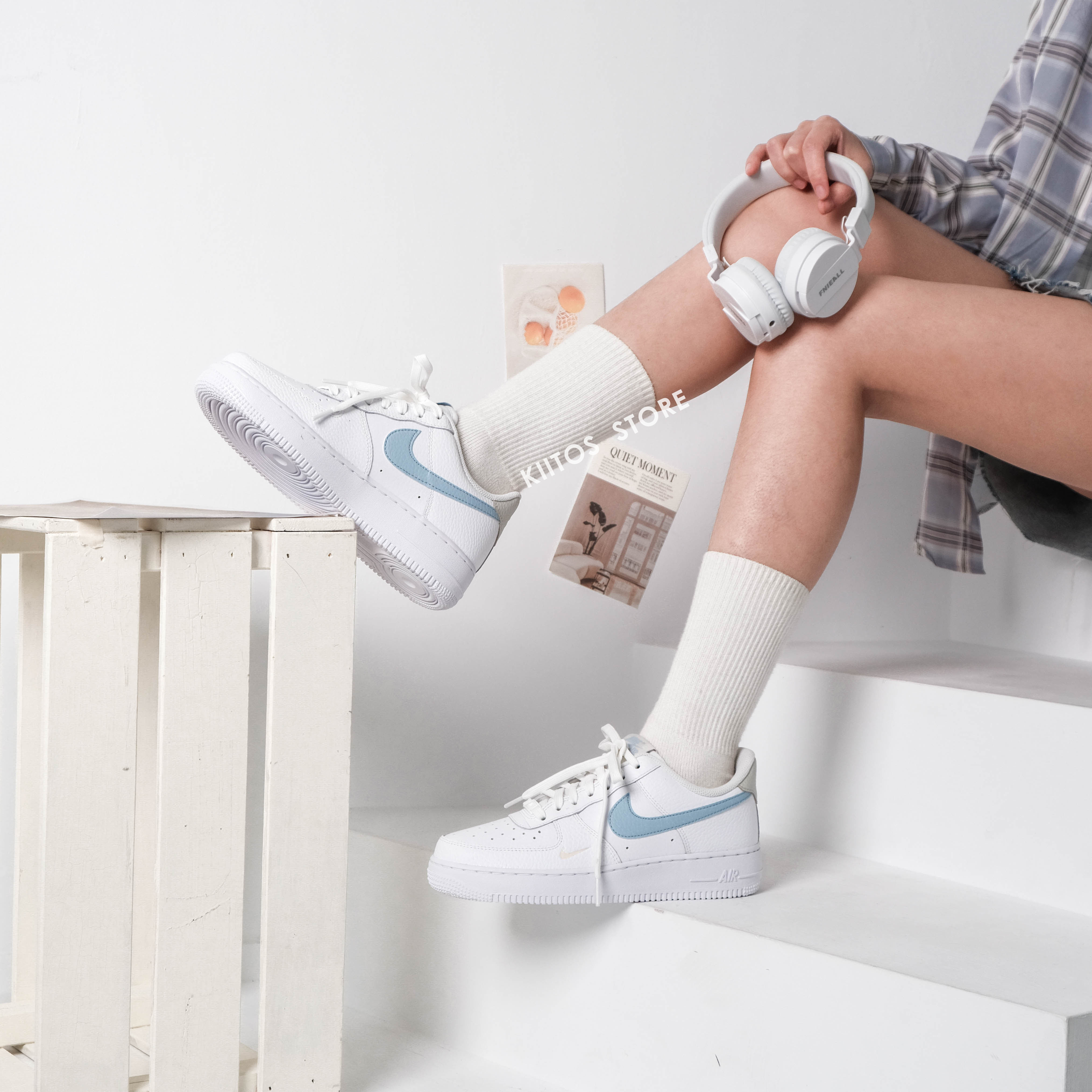 NIKE AIR FORCE 1'07 海冰藍 壓印小勾 "White & Light Armoury Blue" HF0022-100