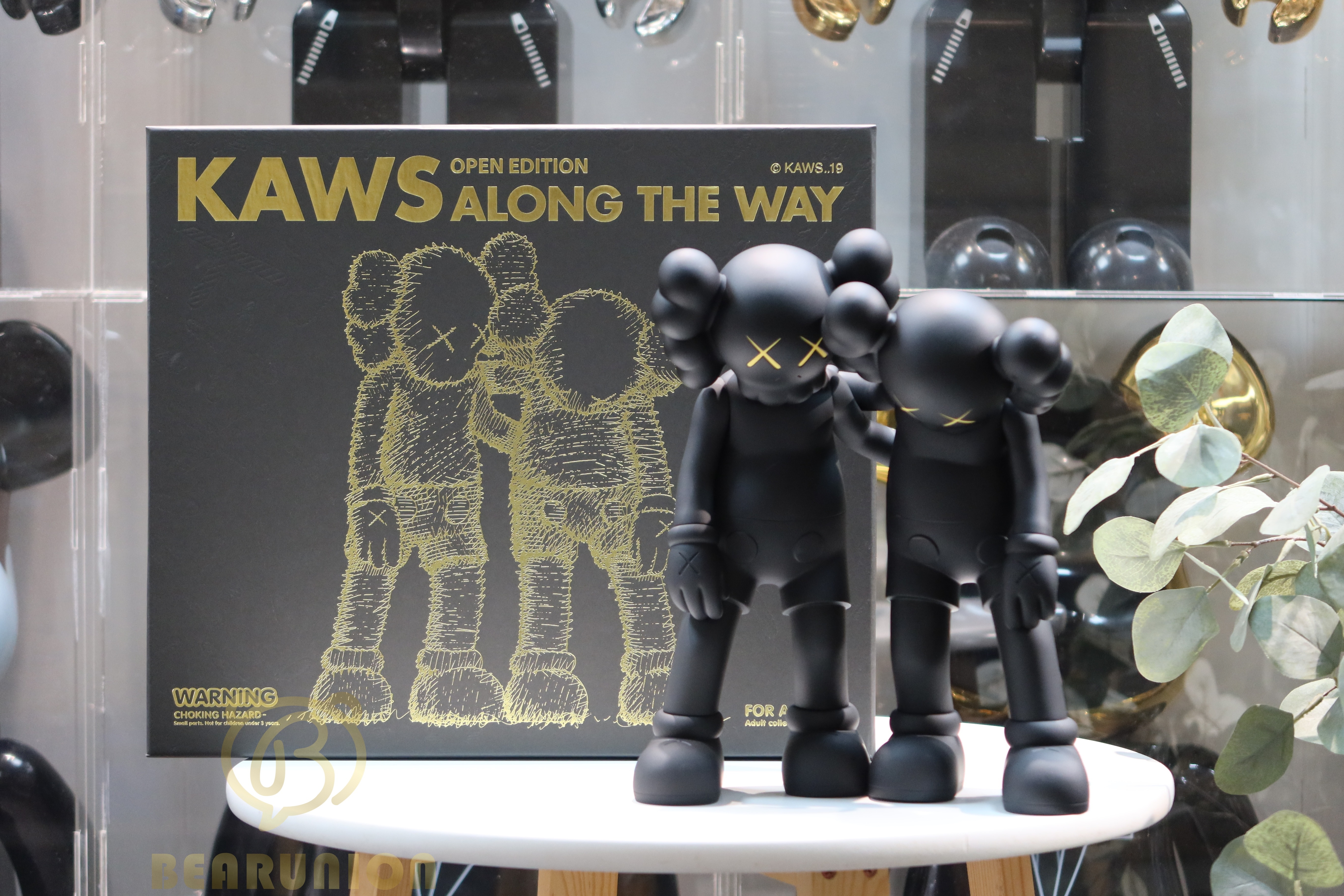 🎏預訂🎏KAWS Along The Way Vinyl Figure BLACK
