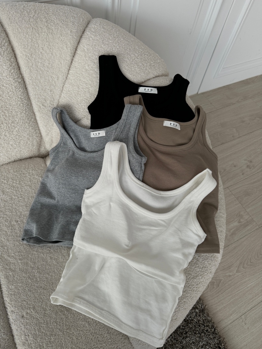 附胸墊寬肩帶U領背心*4色