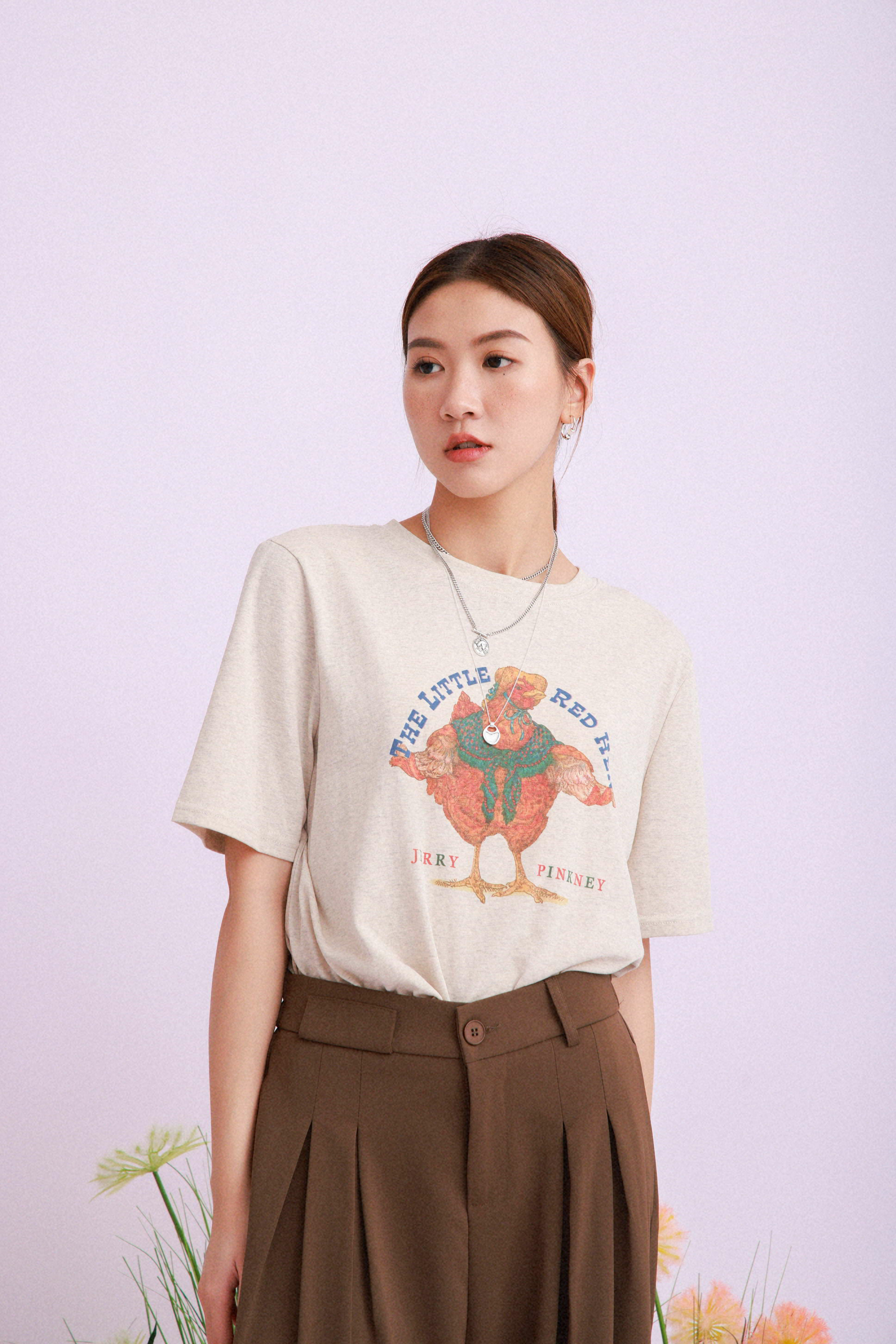 THE LITTLE RED HEN印花tee (現貨款式）