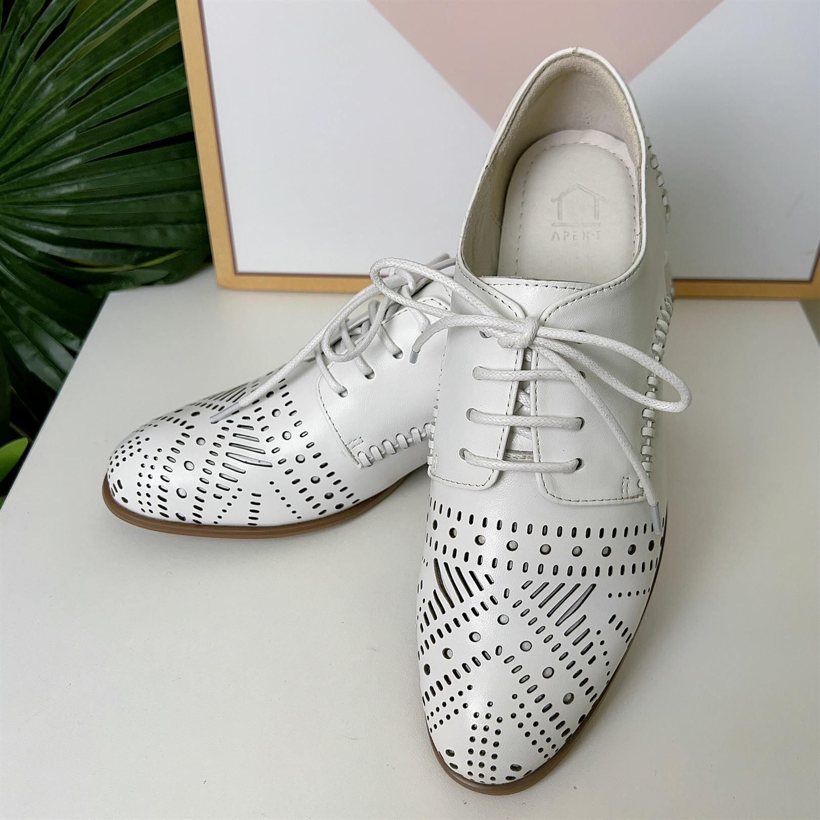 (B) 意大利真皮通花編織尖頭綁帶鞋(偏小一碼)(後高1吋) 632-95 #2803