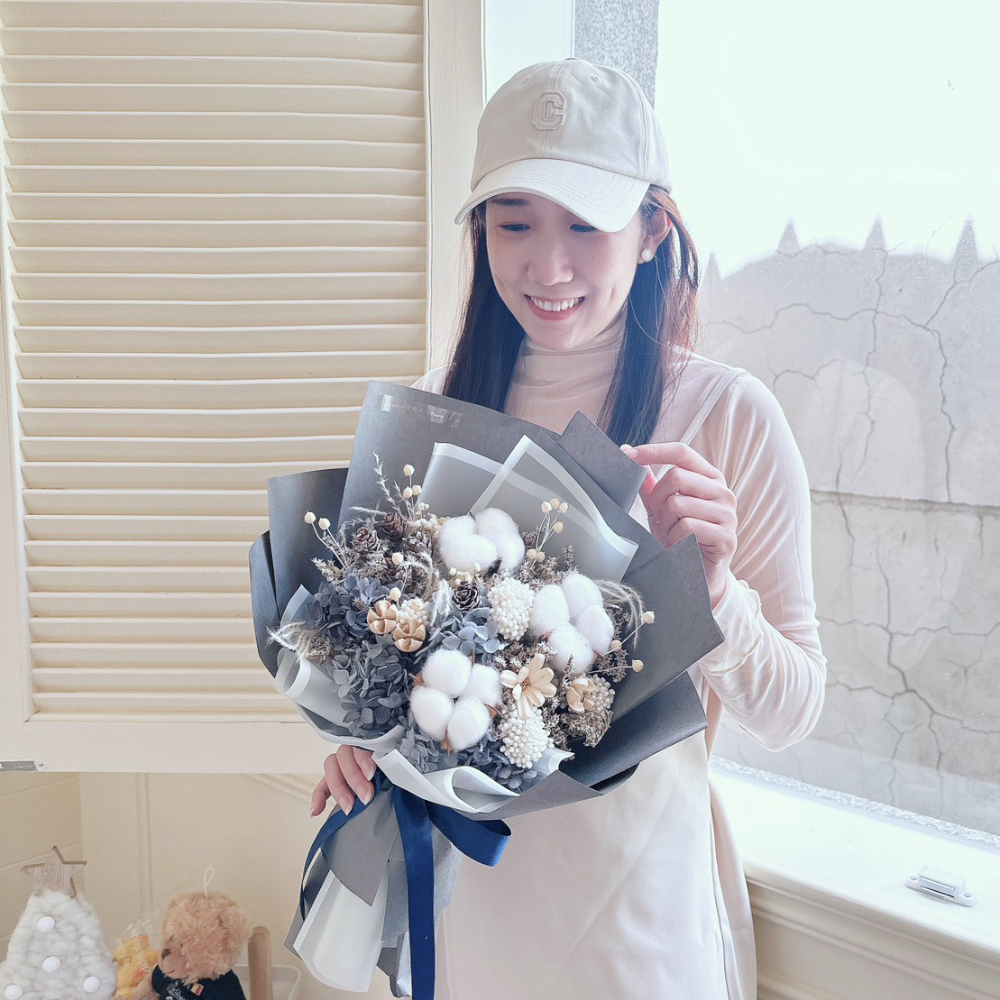 質感灰棉花花束