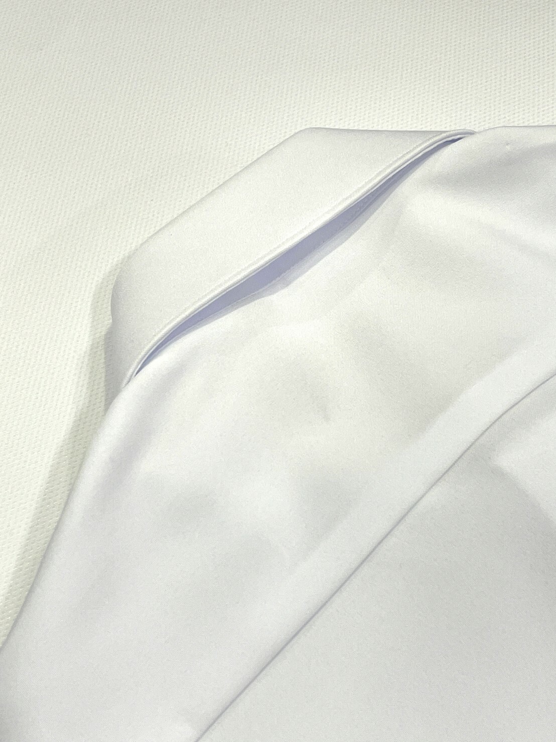 素色彈性白襯衫9