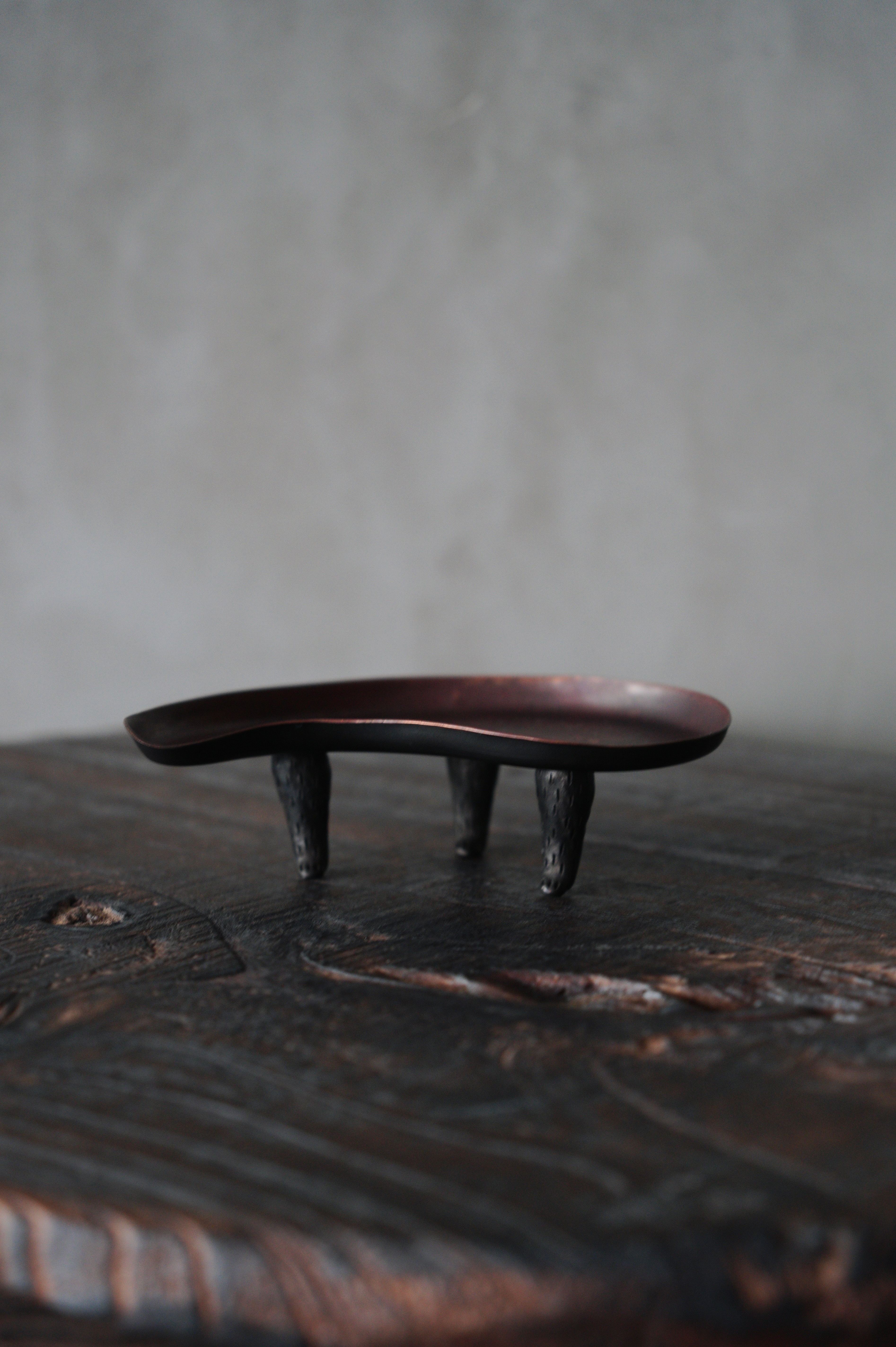 YANGYANG｜貓腳薰香台