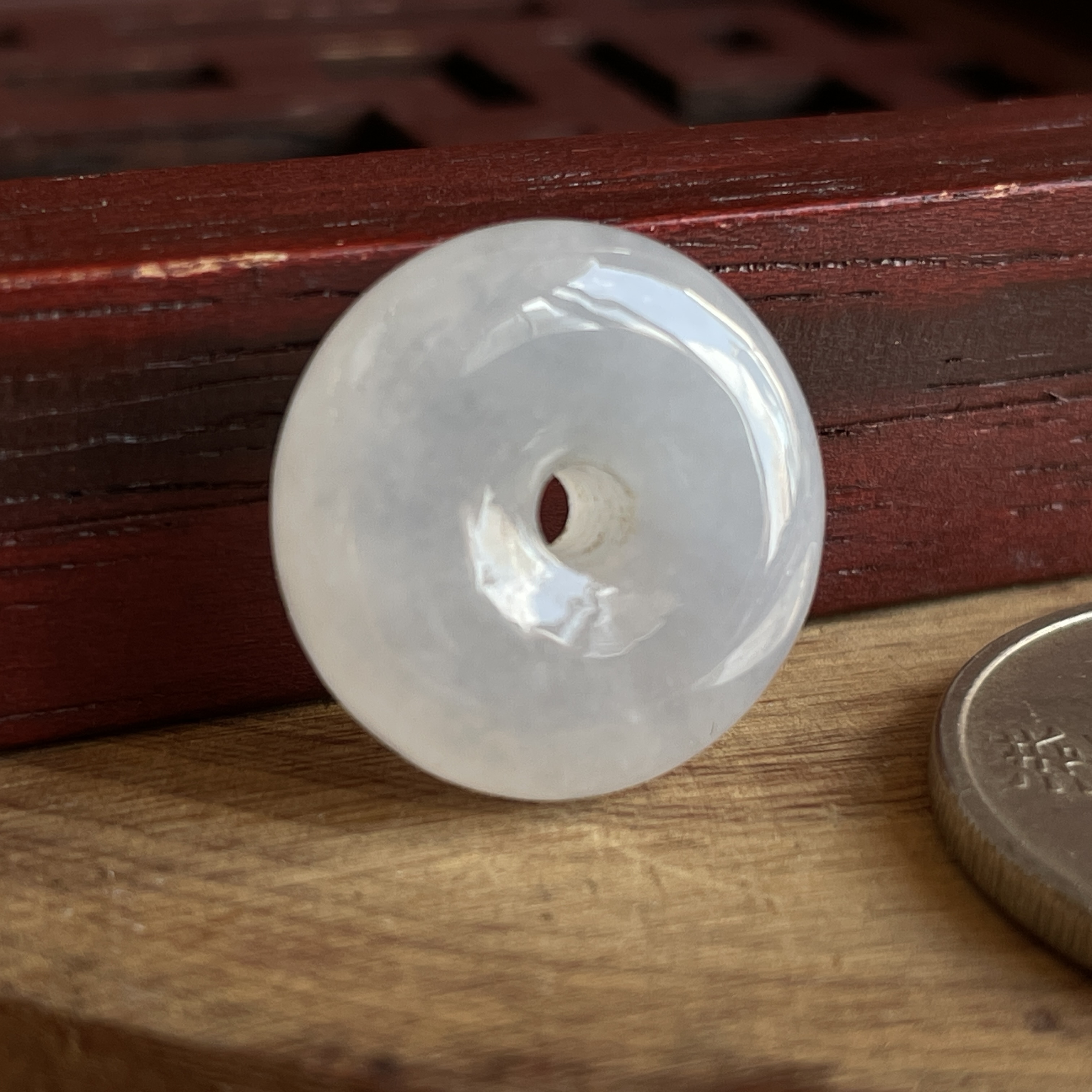 J2268 翡翠冰白小平安扣 (16.8mm直徑)