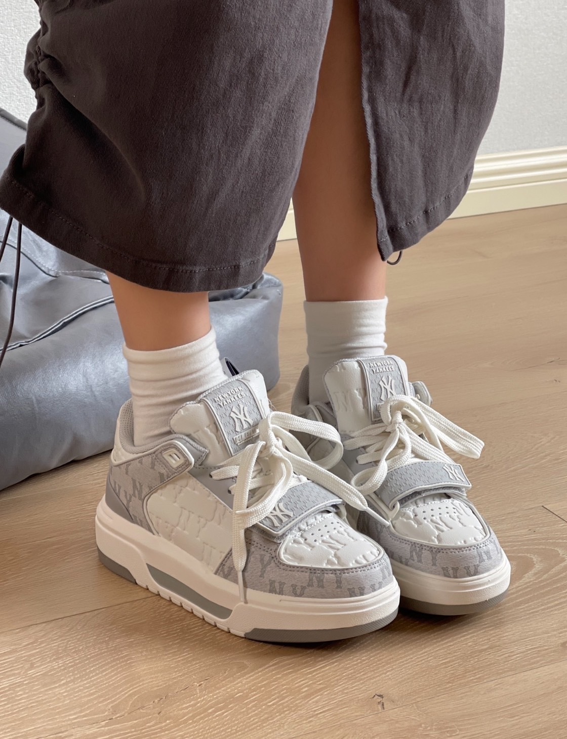 MLB Chunky Liner 紐約洋基隊 灰白老花 壓花 奶油底 老爹鞋 學長鞋 NY/預購