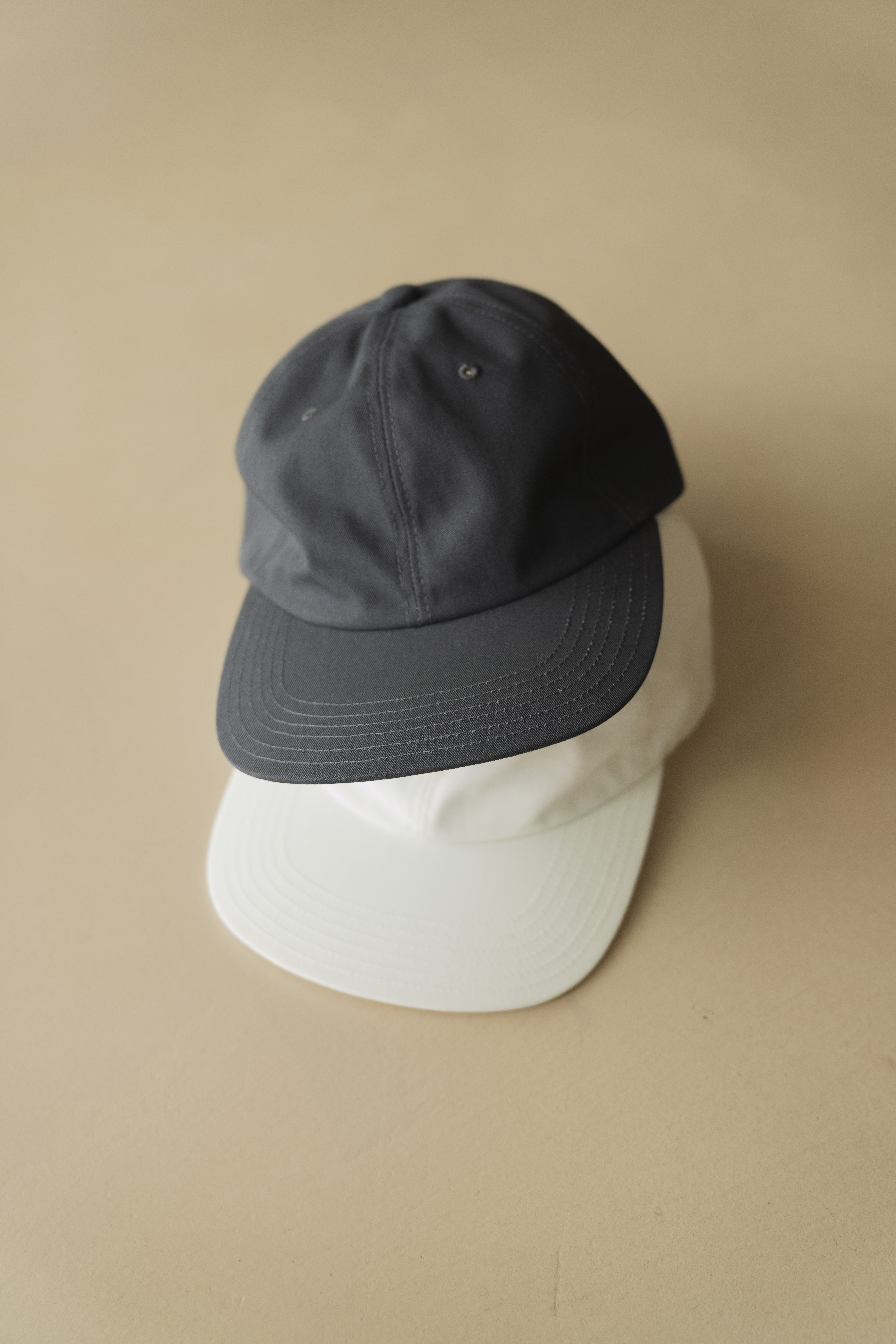 YLÈVE ORGANIC COTTON / RECYCLE POLYESTER TWILL CAP (2色)