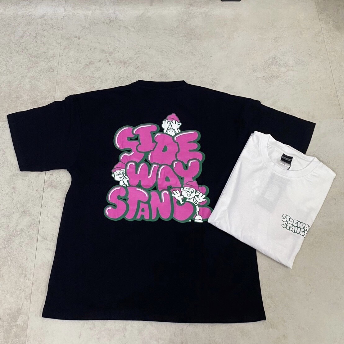 Sideway Stance 泡泡字體印刷短Tee SIDE23-065