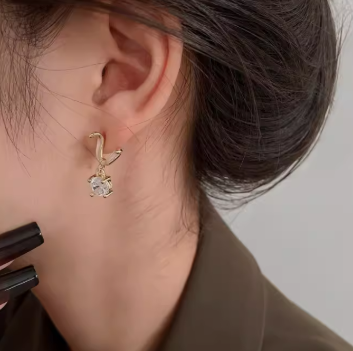 Sweet Bunny Zircon Stud Earrings