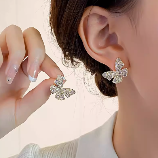 Luxury Style Sparkling Butterfly Earrings