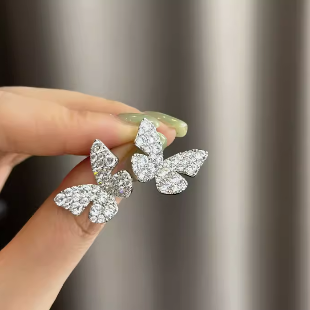 Luxury Style Sparkling Butterfly Earrings