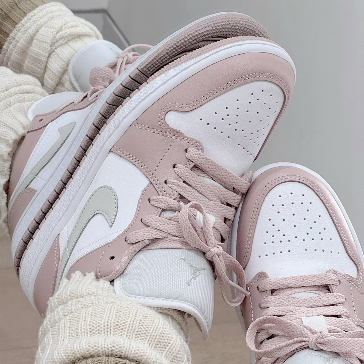 Nike Air Jordan 1 Low Crimson Tint 淺粉灰 乾燥玫瑰粉