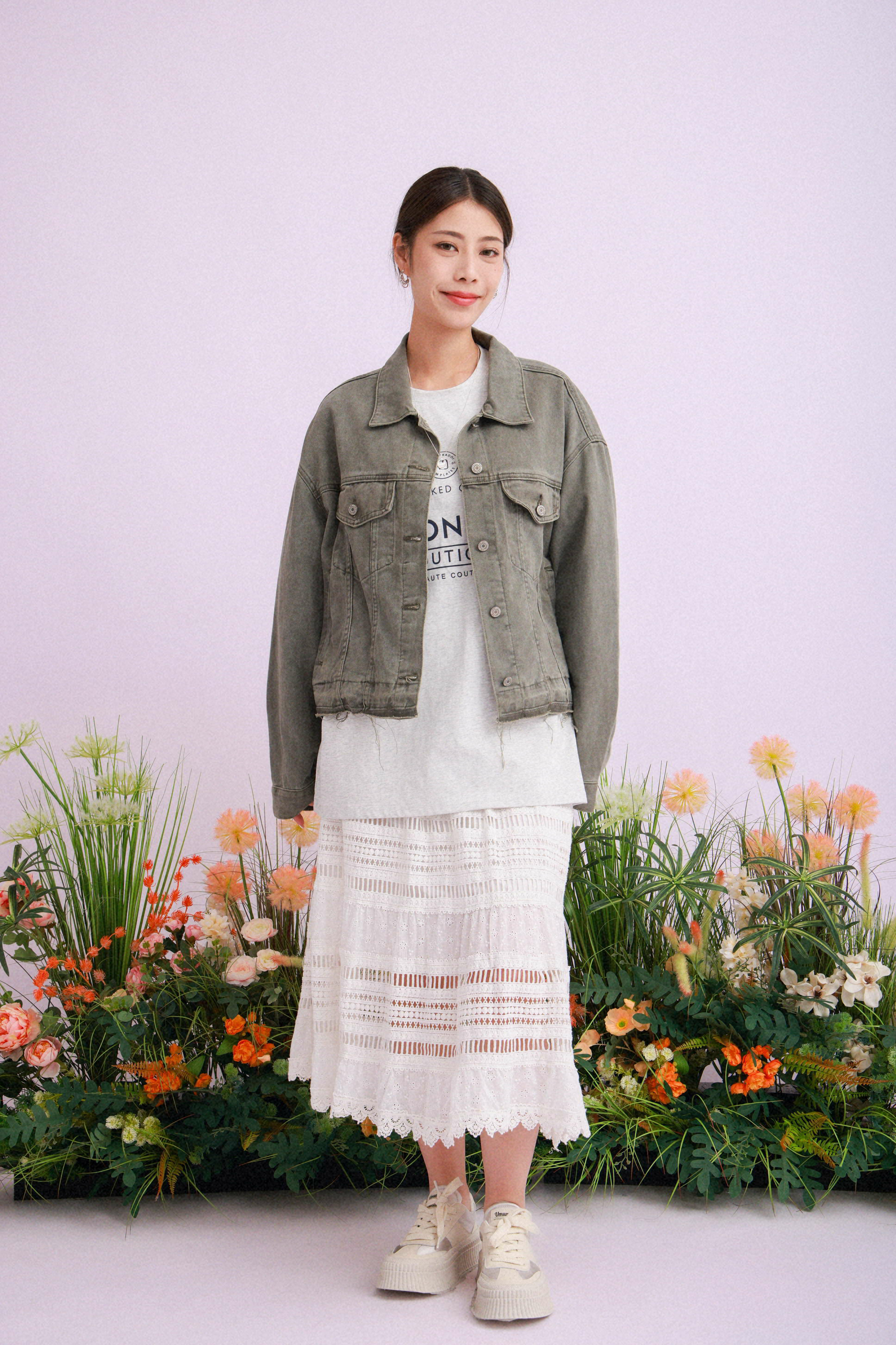 造型 809 （外套＋Tee＋半截裙）