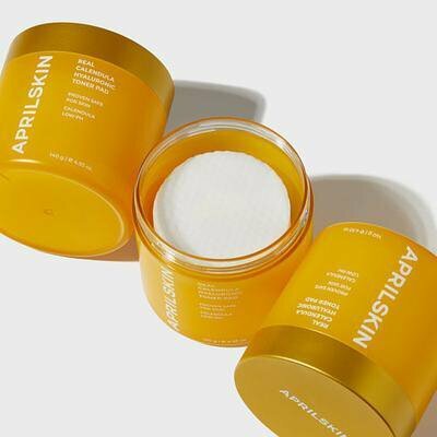 APRILSKIN April Skin Real Calendula Hyaluronic Toner Pad (60 pcs)  randomly packaging