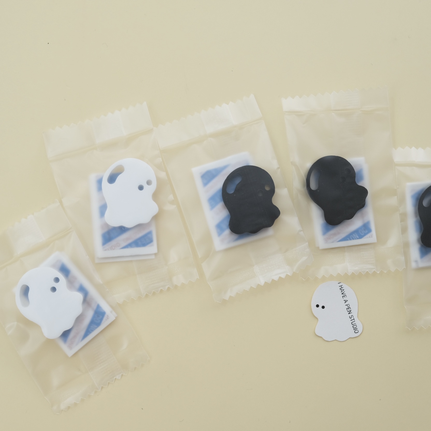 小恐龍 不明物體 5mm 壓克力掛飾 ｜一分之一工作室 台灣