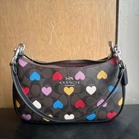[S] COACH CP112 MULTI HEART SIGNATURE TRI SB,SV/BROWN BLACK MULTI, 196395165322 (SCO722)