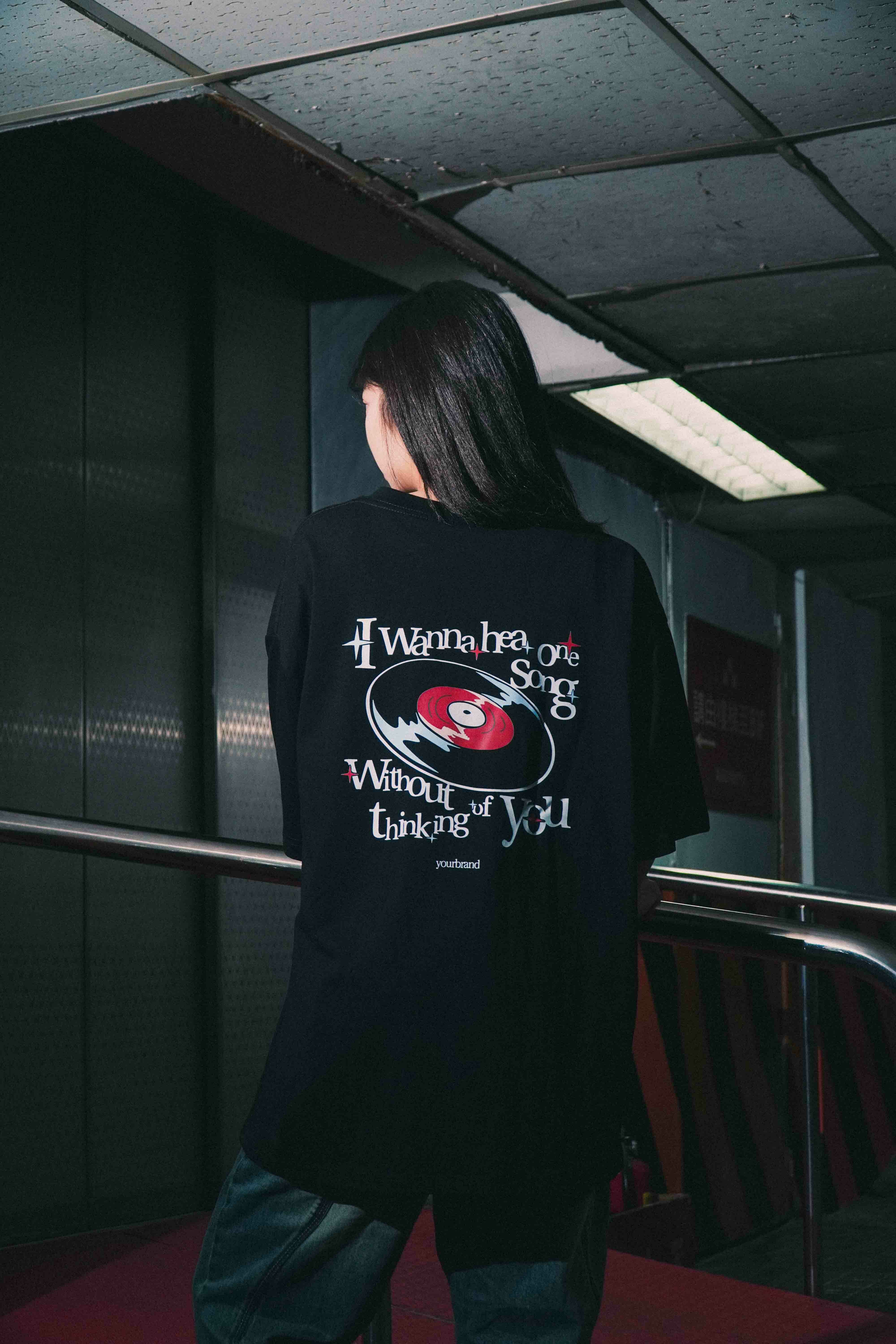 『Always_Good』黑膠唱片 印花 短TEE