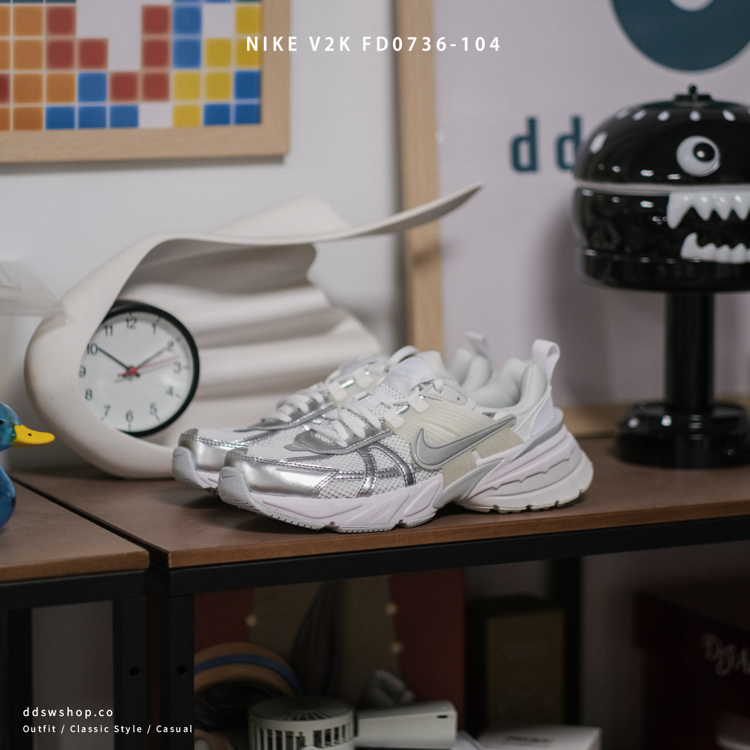 Nike V2K Run 復古千禧風 白銀 FD0736-104