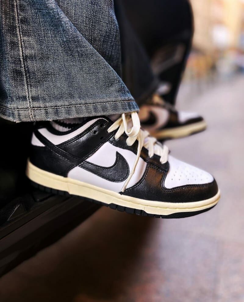 dunk low panda