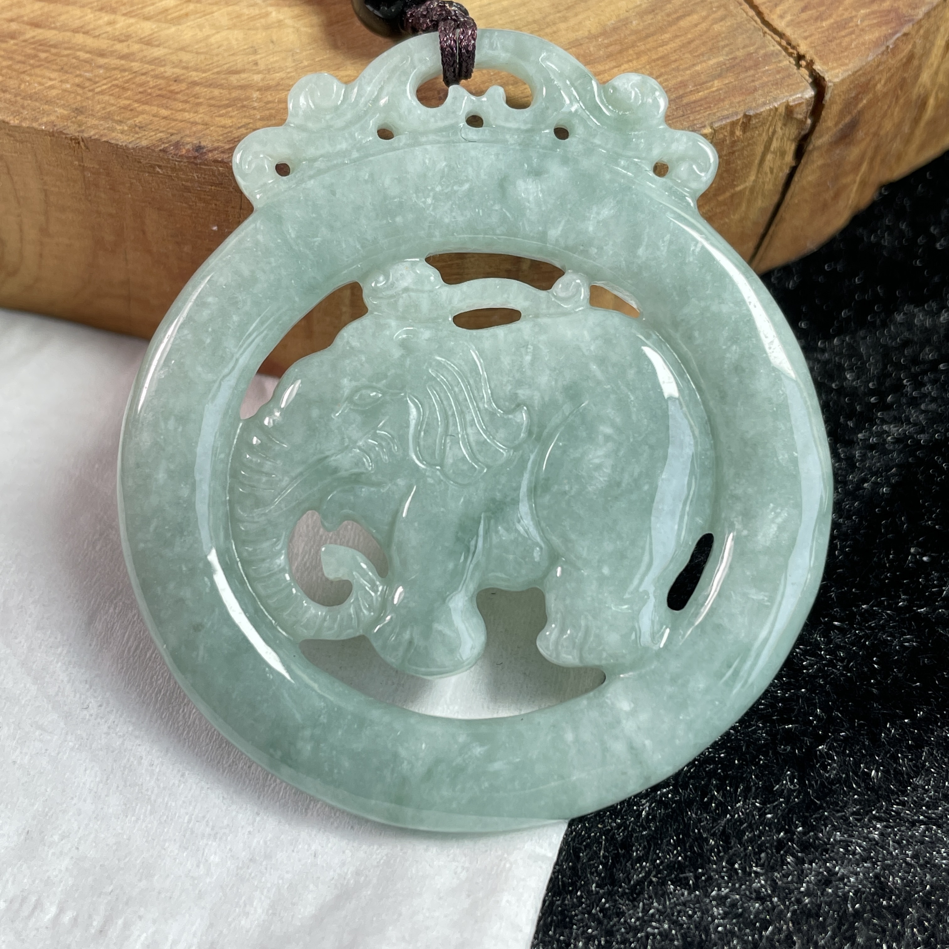 J2301 翡翠冰糯福象吊墜