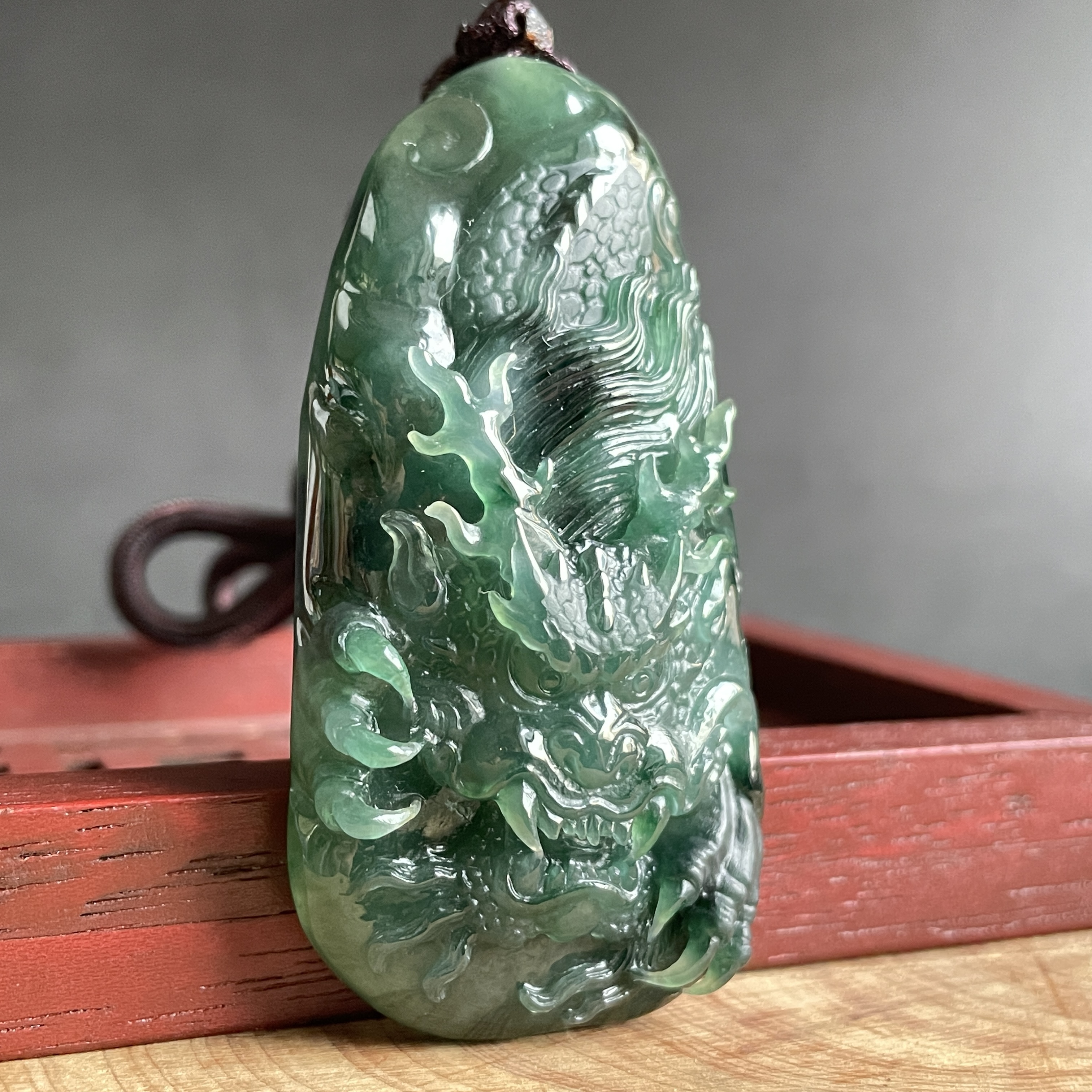 J2322 翡翠莫西沙冰藍龍行天下