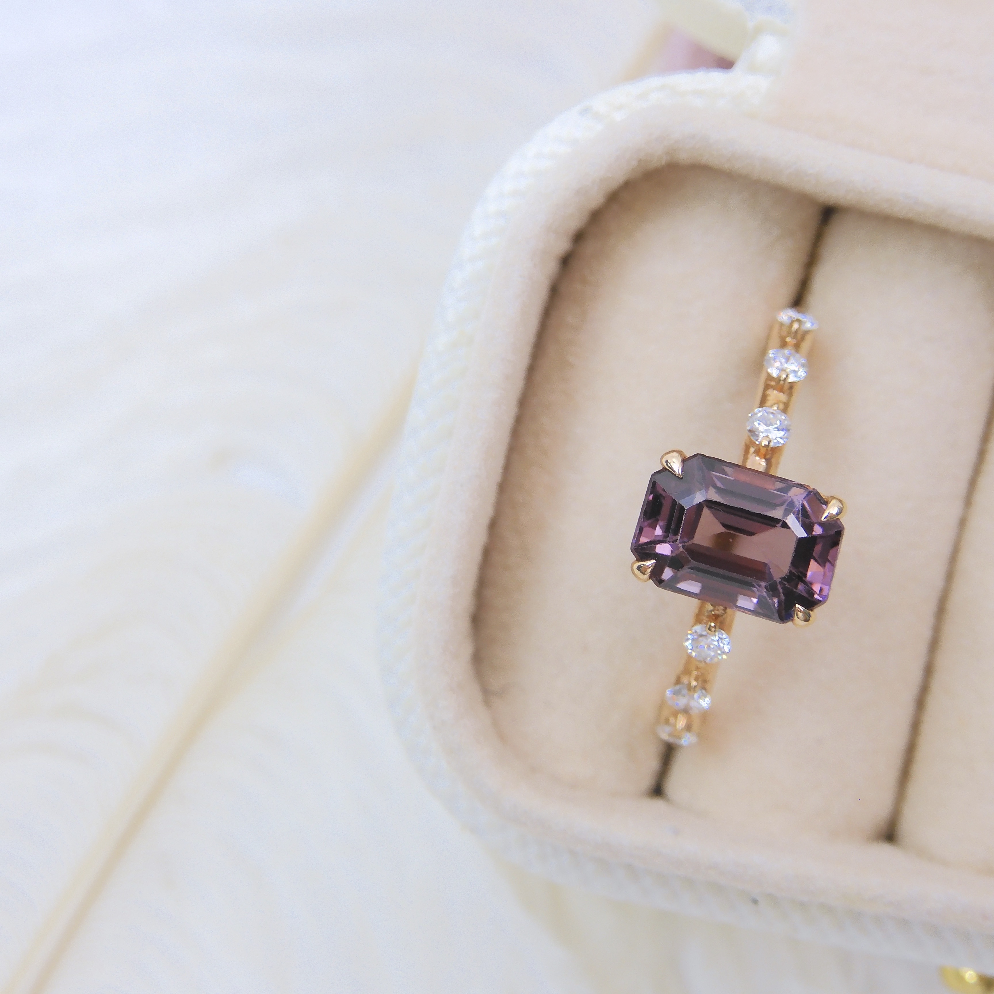 18K金 1.79ct 尖晶石戒指