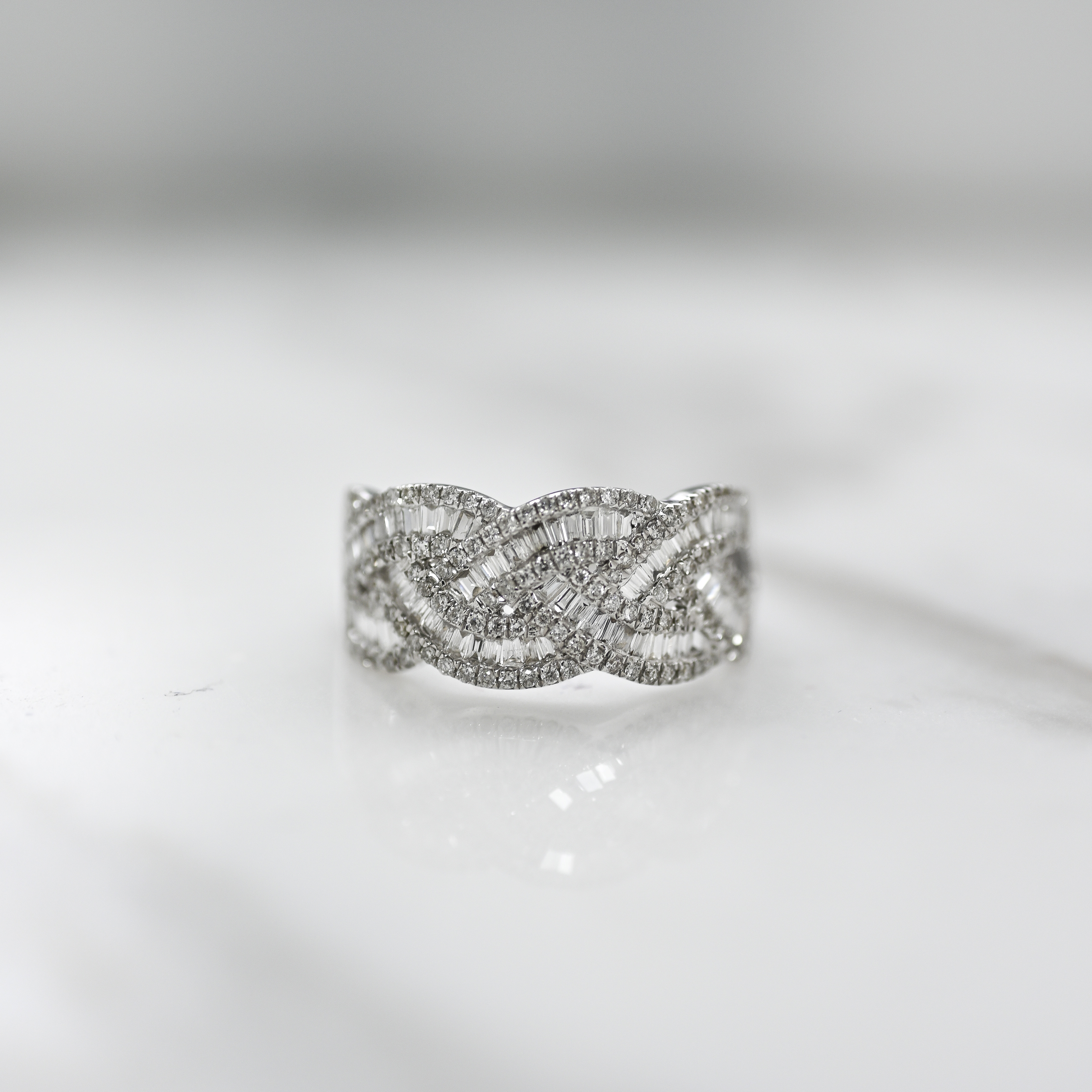 18K Fascinante Diamond Ring