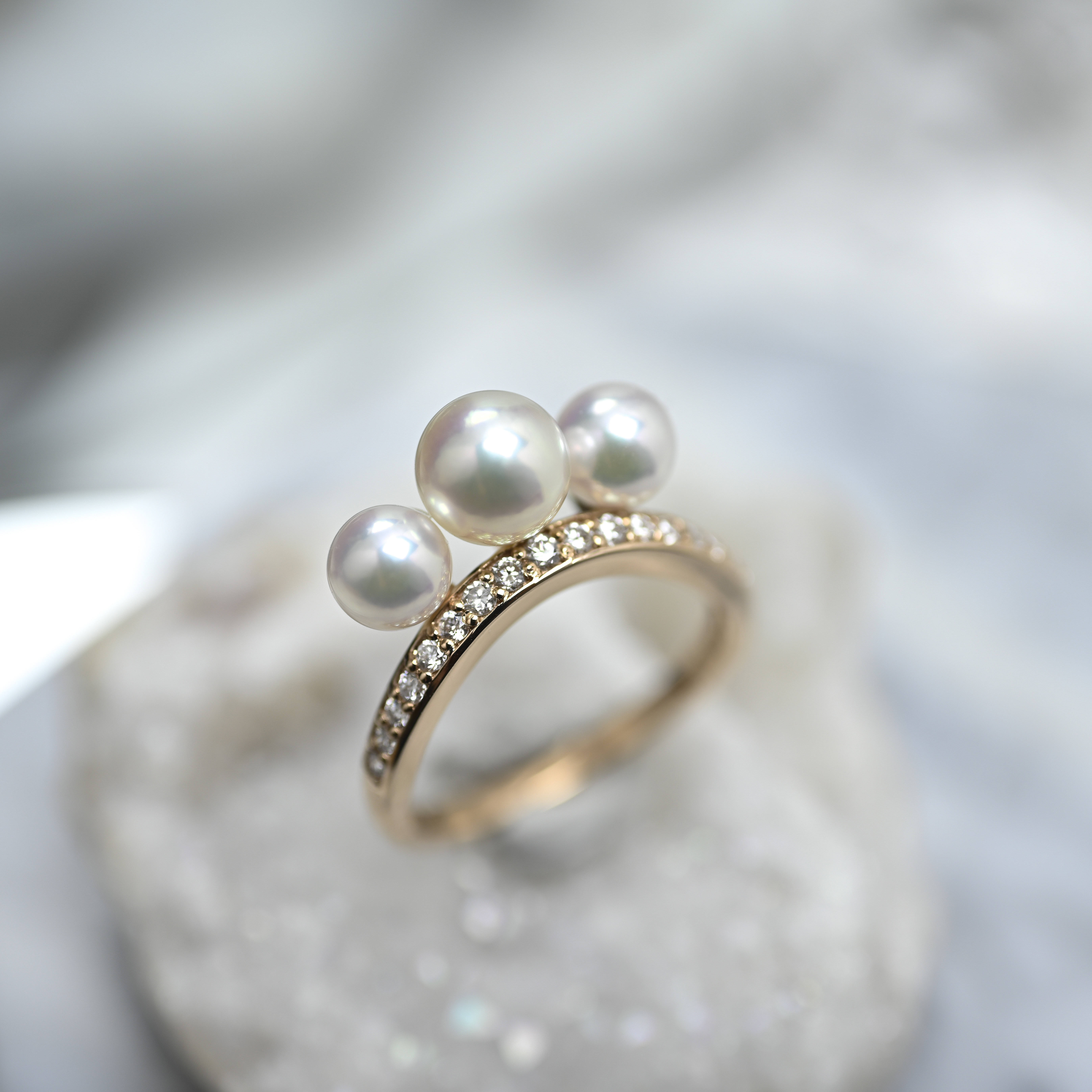 18K Onda Akoya Pearl Diamond Ring