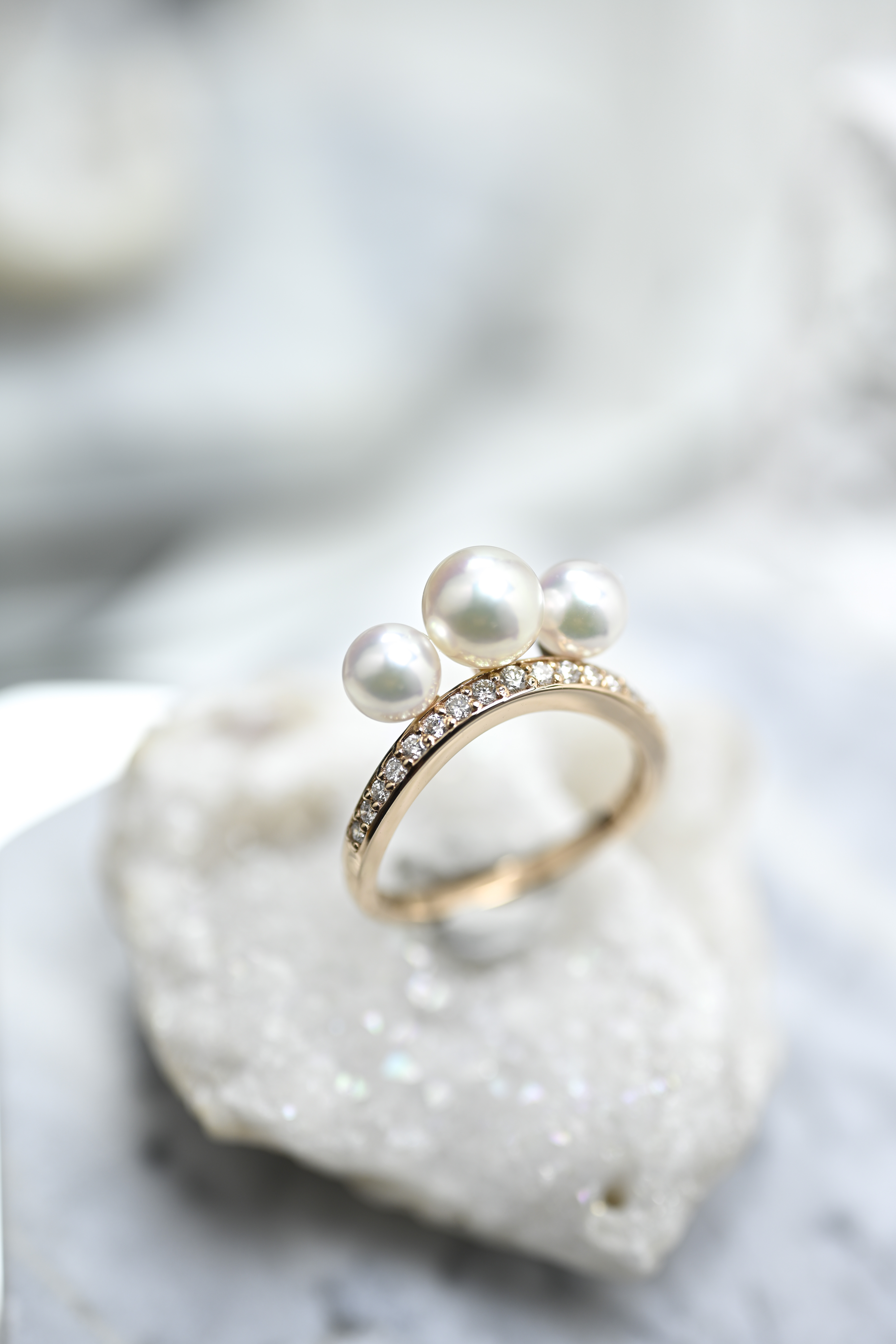 18K Onda Akoya Pearl Diamond Ring