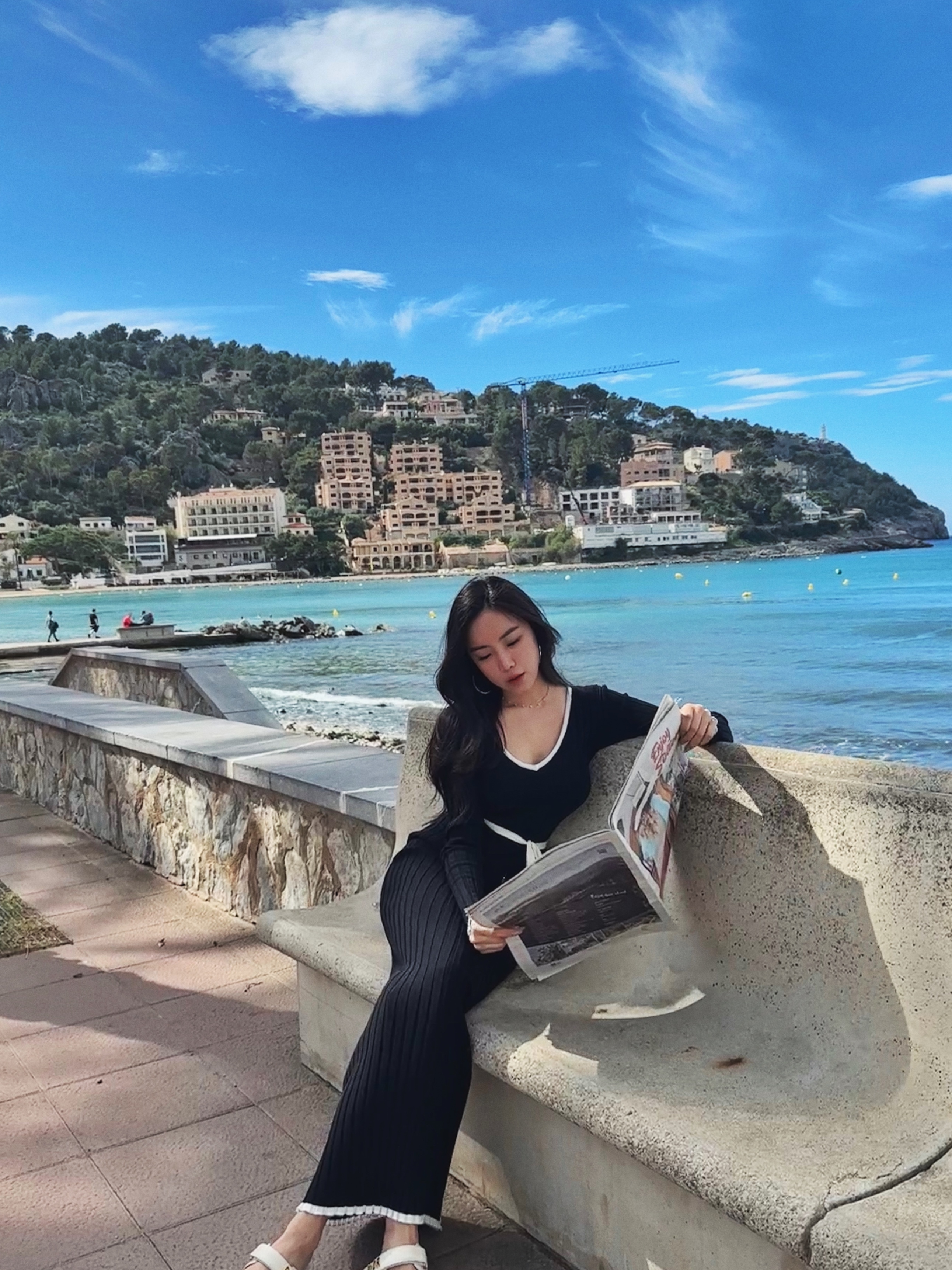 Hepburn 黑白撞色針織長洋裝