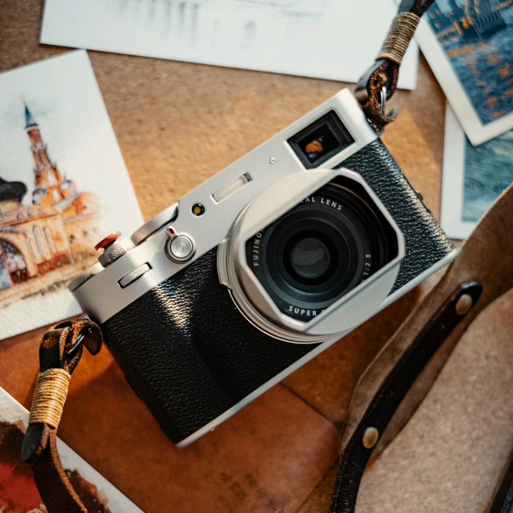 Fujifilm 富士 X100VI 旁軸式 APS-C相機 搭載鏡頭 23mm f/2 黑色 黑銀色