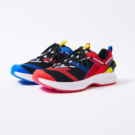 224467 Pbandai 預訂2025/3月 仮面ライダービルド　スニーカー | HENSHIN by KAMEN RIDER‼️落單前請先PM查詢貨源⚠️