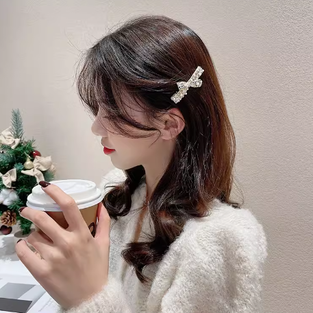 [4 FOR RM10] Elegant Pearl Rhinestone Bowknot Hair Clip