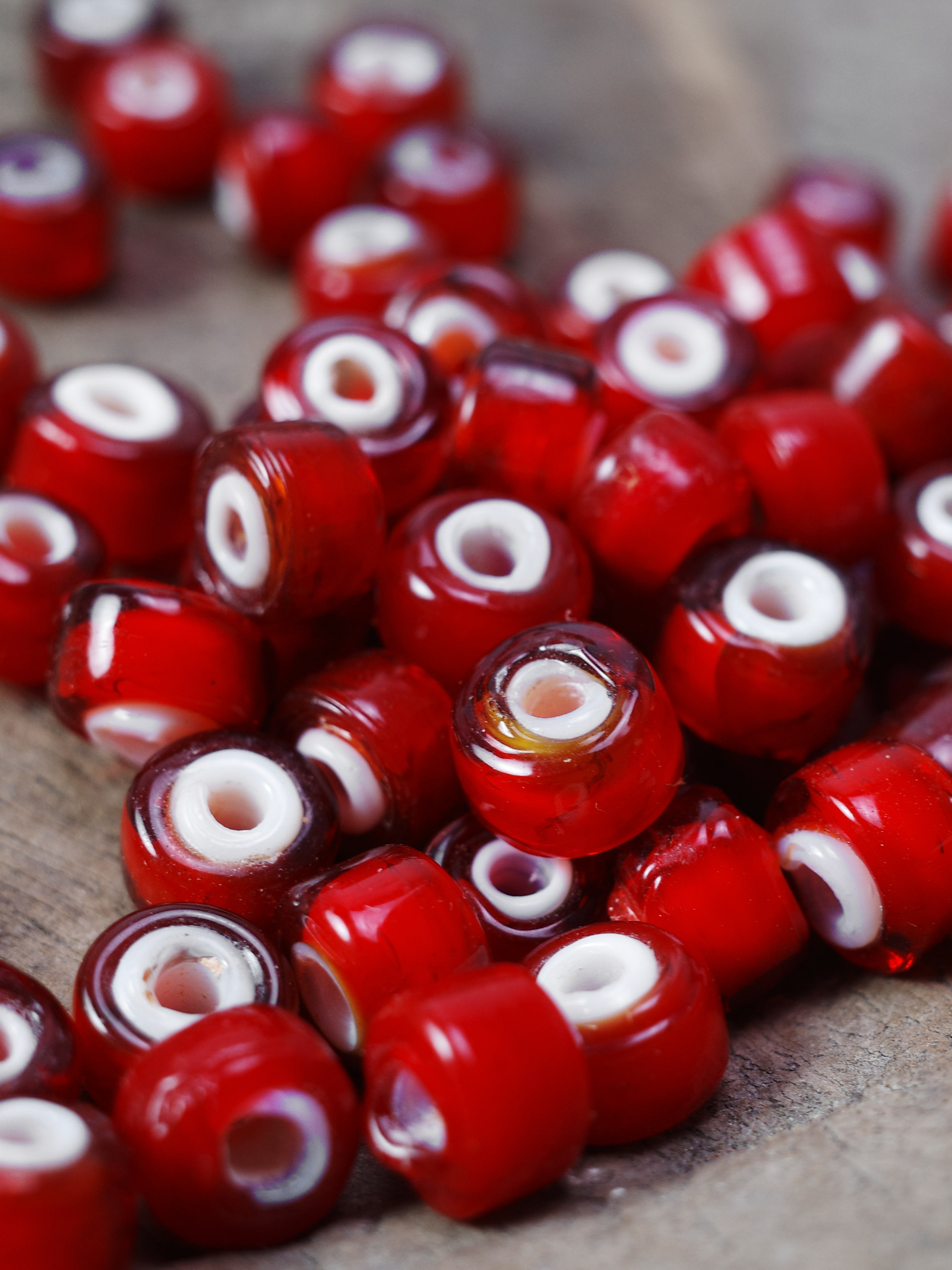 白芯琉璃紅珠 / 隔珠