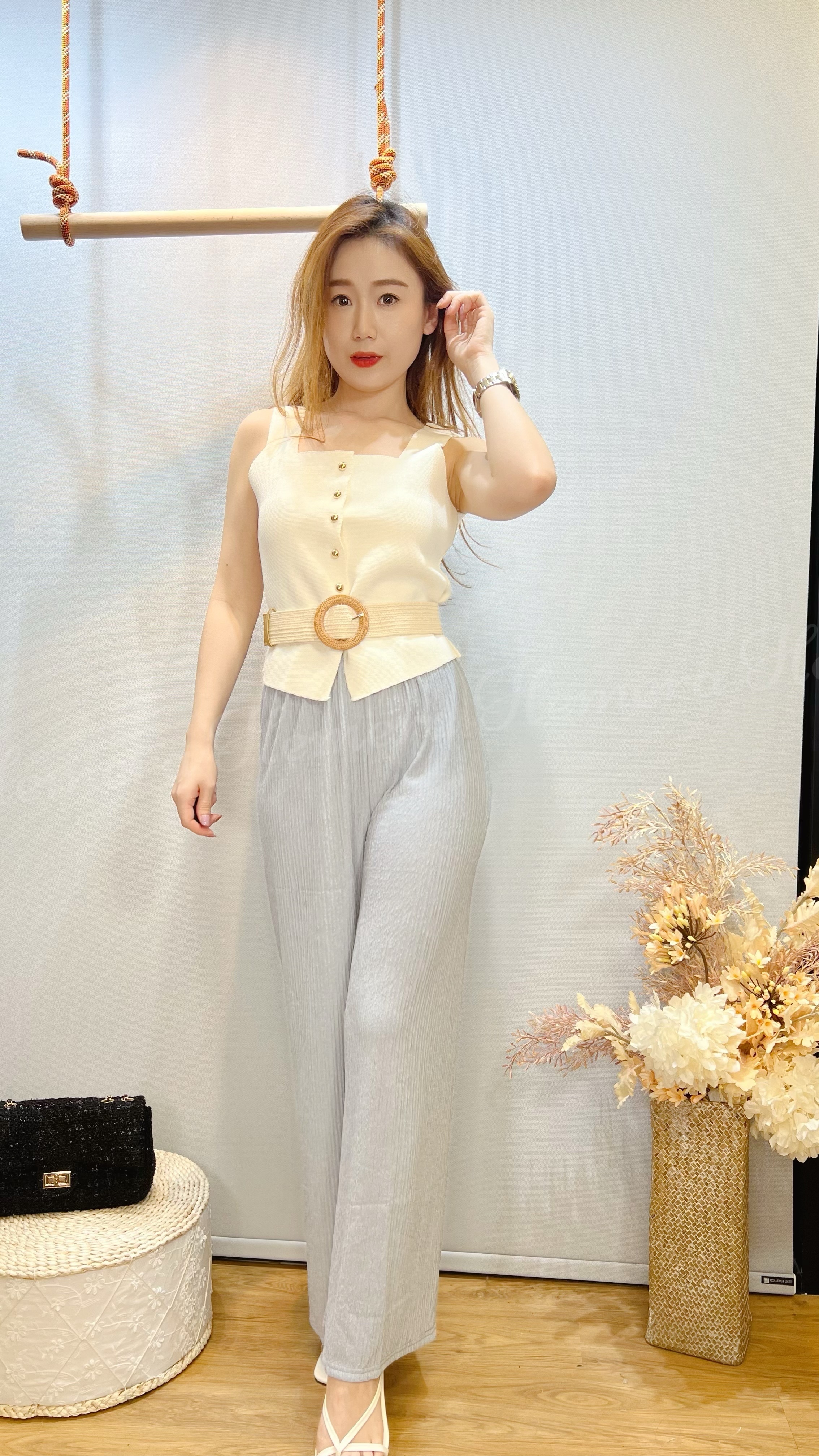 TP24W0408 金鈕顯瘦針織上身