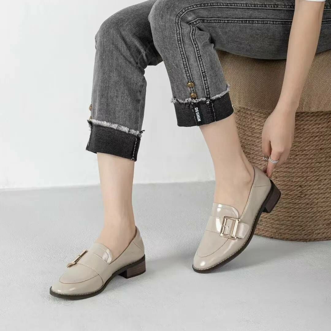 復古方頭軟漆皮真皮一腳蹬