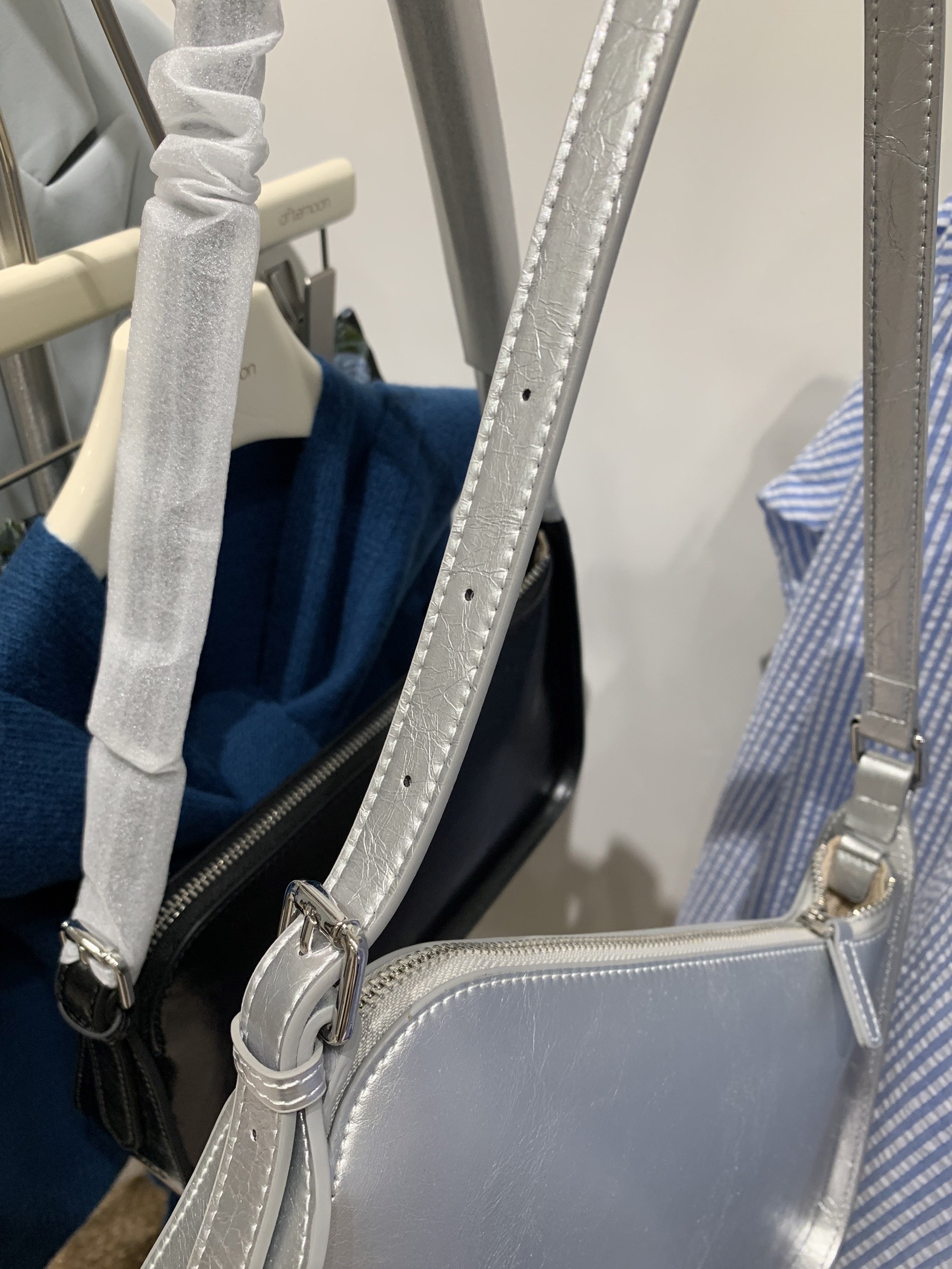 正韓皺褶牛皮單肩包